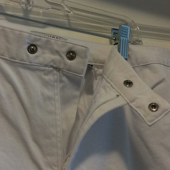 Ladies Capri pants - Picture 3 of 5